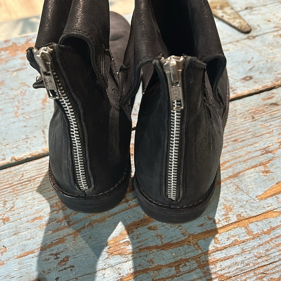 Free People Black Alamosa Leather Cuffed Ankle Boots size 40/9-9.5 - Picture 3 of 6